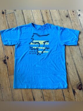 Vintage Fox Blue Graphic Tee